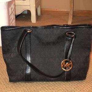 Michael Kors purse